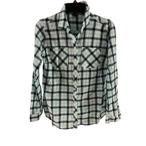 Eddie Bauer womens classic fit button down shirt. Size‎ medium